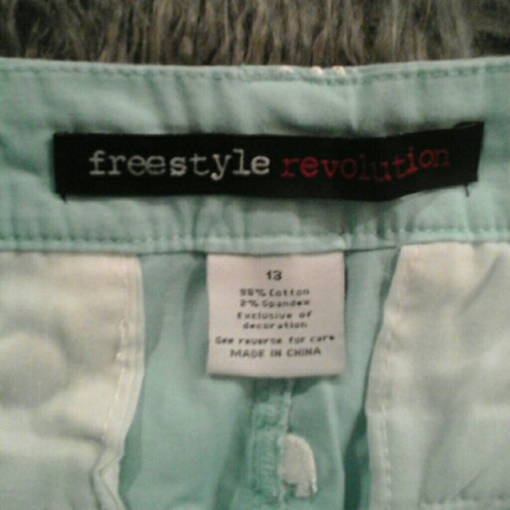 FREESTYLE REVOLUTION SHORTS - Picture 3 of 3